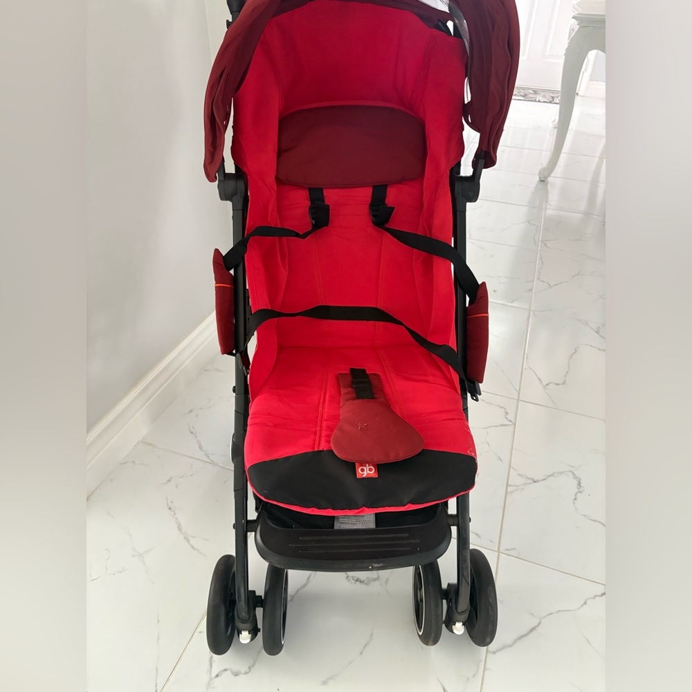 GB Red and Black Foldable Stroller